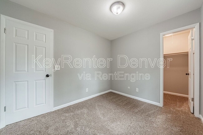 Building Photo - 10300 W 107th Ct