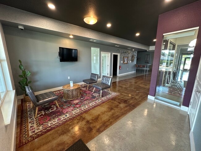 Building Photo - 2108 Pinckney Ct