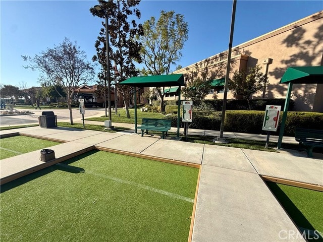 Building Photo - 924 Essex Rd