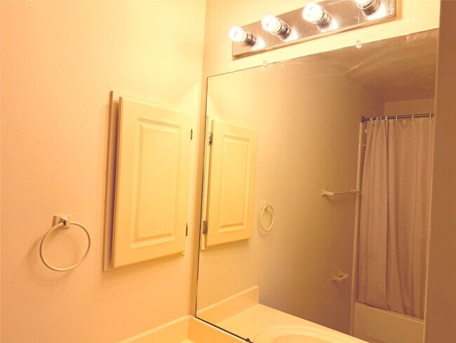 Building Photo - 4738 Stoney Point Ct