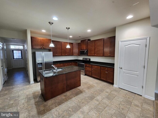 Building Photo - 104 Oflannery Ct