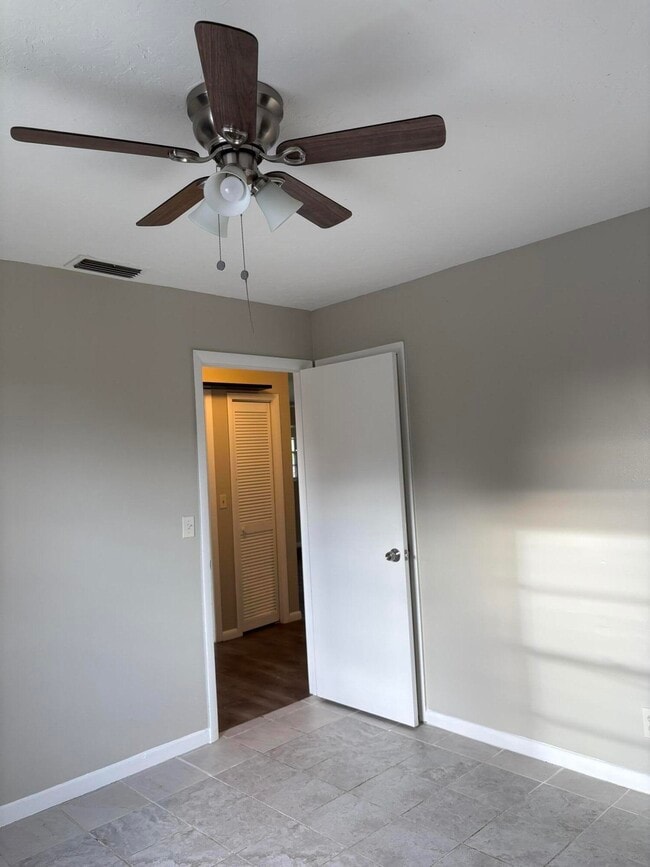 Building Photo - 1704 Citation Dr