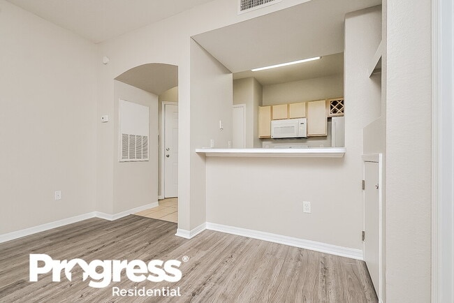 Building Photo - 8513 Lucuya Way