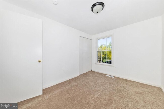 Building Photo - 13303 Country Ridge Dr