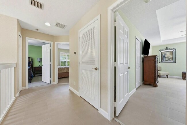 Building Photo - 8212 Calterra Dr
