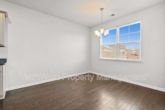 Building Photo - 214 Mercator Dr