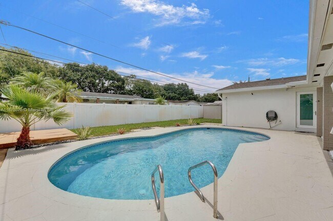 Building Photo - 5031 SW 88th Terrace