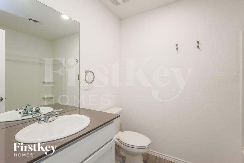 Building Photo - 5174 Fowler Crst