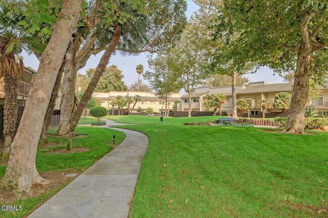 Building Photo - 784 Seawind Way