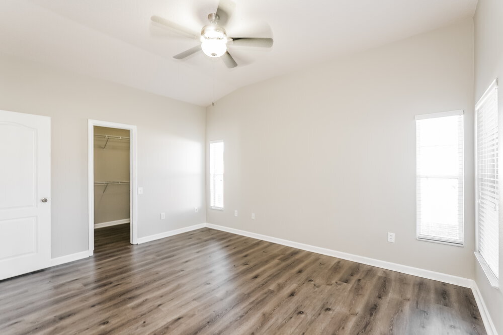 Building Photo - 30441 Annadale Dr