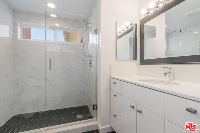 Building Photo - 17921 Vicino Way