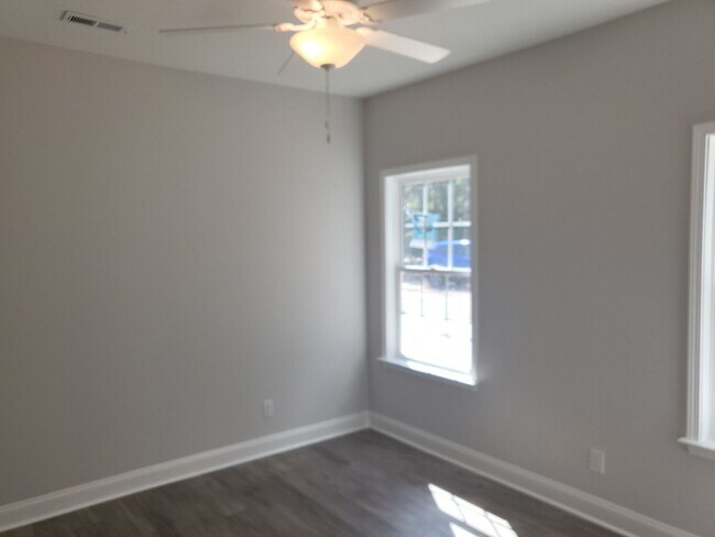 Building Photo - Nice 3 bedroom/2 bath home in Longs