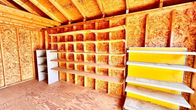 Building Photo - 12109 Camelot Dr