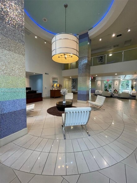 Building Photo - 2001 Biscayne Blvd