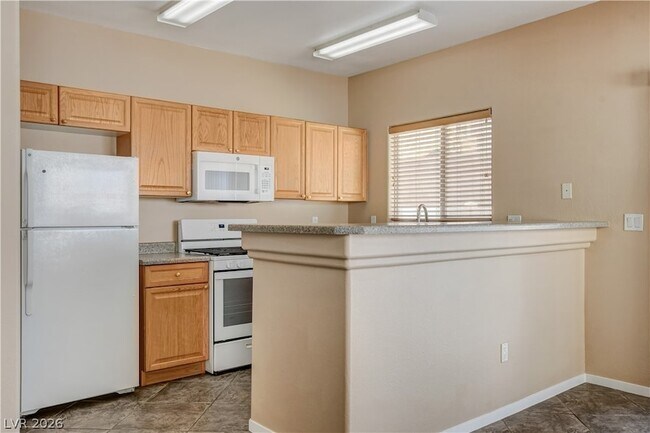 Building Photo - 9327 Ruby Arrow Ct