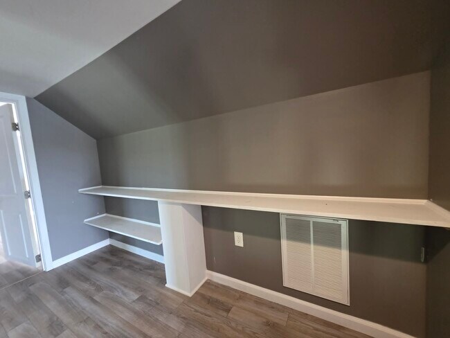 Building Photo - 25711 Delmar Rd