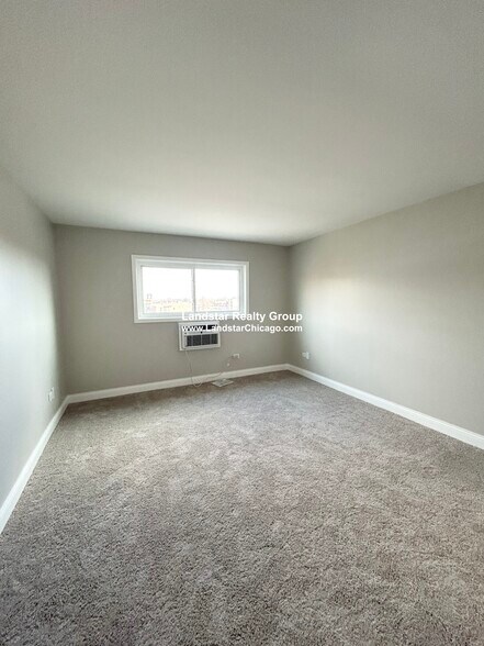 Building Photo - 104 N Kenilworth Ave