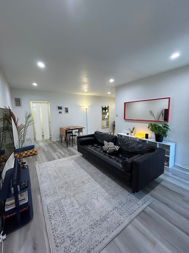 Living Room #2 - 123 S St Andrews Pl