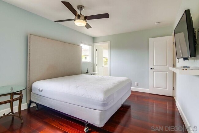 Building Photo - 657 Westbourne St