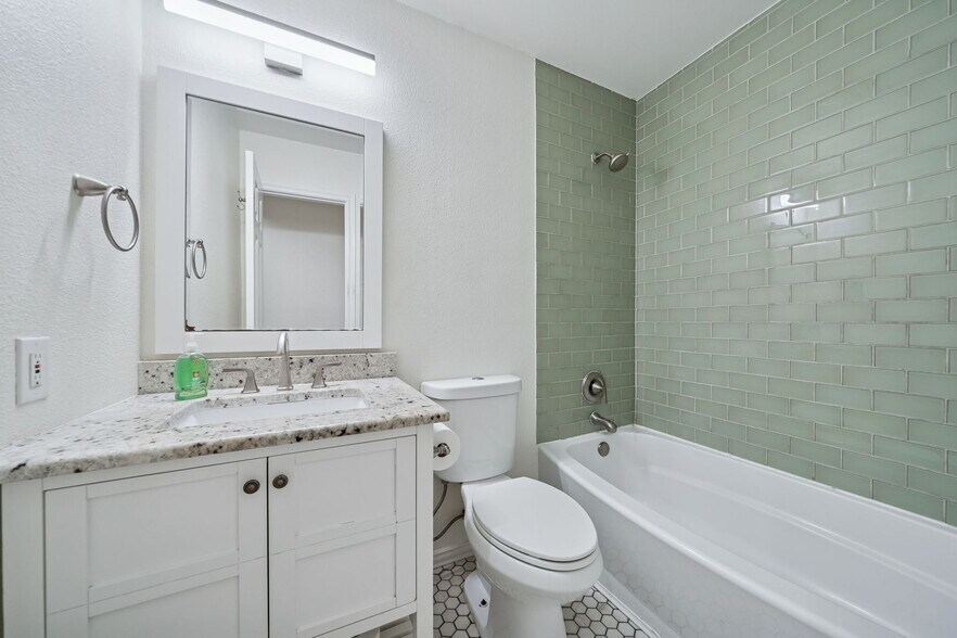 Building Photo - 4308 Dos Cabezas Dr