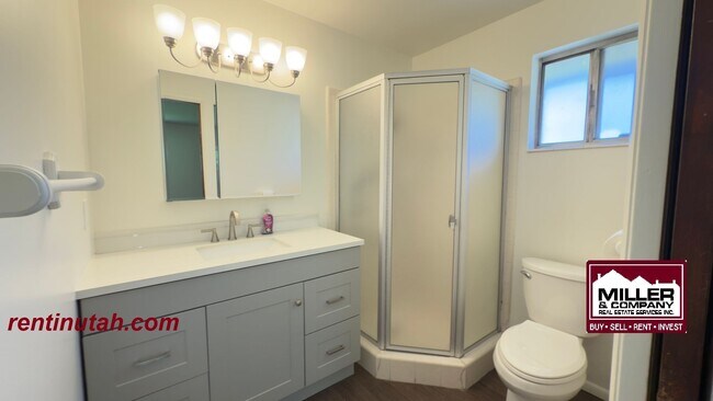 Building Photo - Beautiful home in secluded neighborhood!