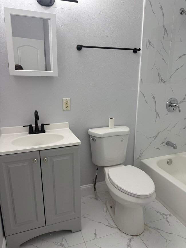 Building Photo - 4661 Dale St