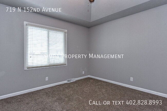 Building Photo - 719 N 152nd Ave