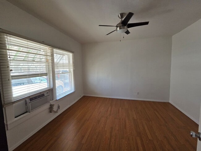 Building Photo - Phoenix 3 Bed/2 Bath