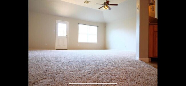 Building Photo - 2426 Halstead Dr