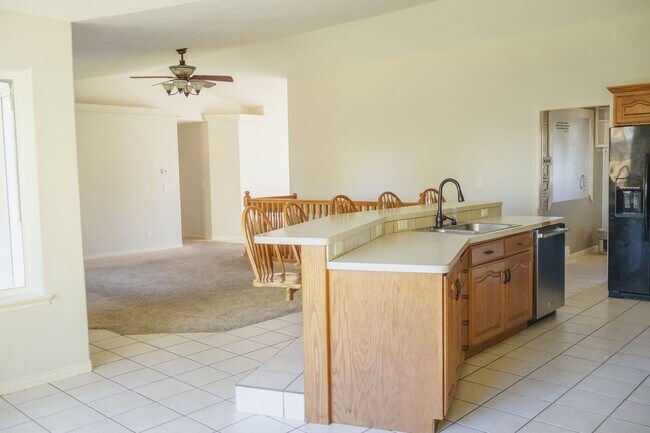 Building Photo - 4087 E 356 N