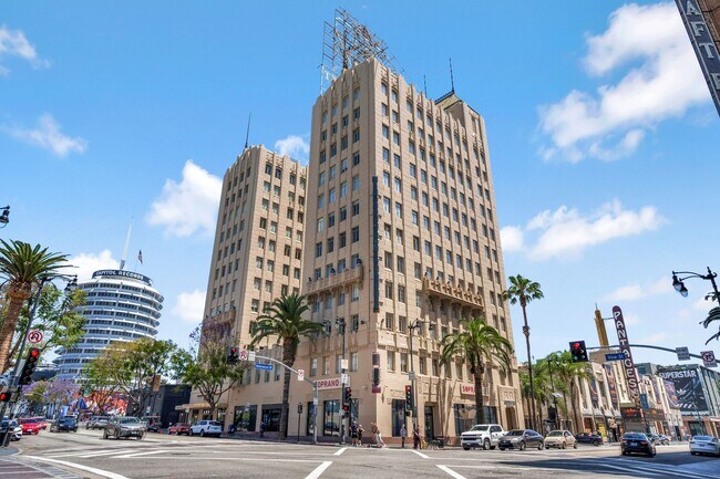 Building Photo - 6253 Hollywood Blvd