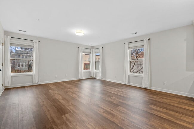 Building Photo - 4406-1 Nicollet Ave