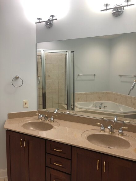 Master Bathroom Vanity - 19683 Chagrin Blvd