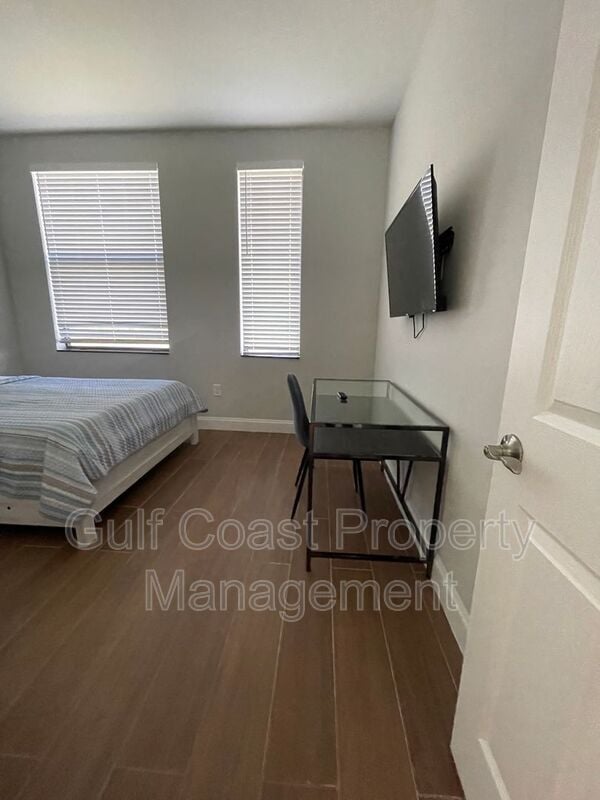 Building Photo - 681 Windermere Dr