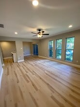 Building Photo - 5826 Sandhurst Ln