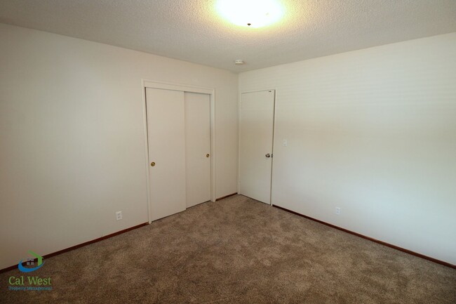 Building Photo - $3395 - Large 3 Bedroom, 2 Bath Single Fam...