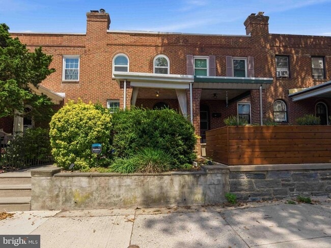 Building Photo - 3323 Tilden St