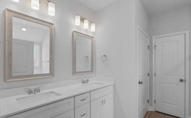 Building Photo - 7417 Paisley Cir