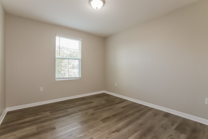 Building Photo - 10105 Hawk Storm Ave