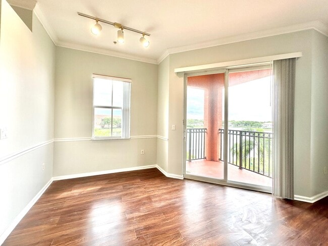Building Photo - 4600 SW 160th Ave