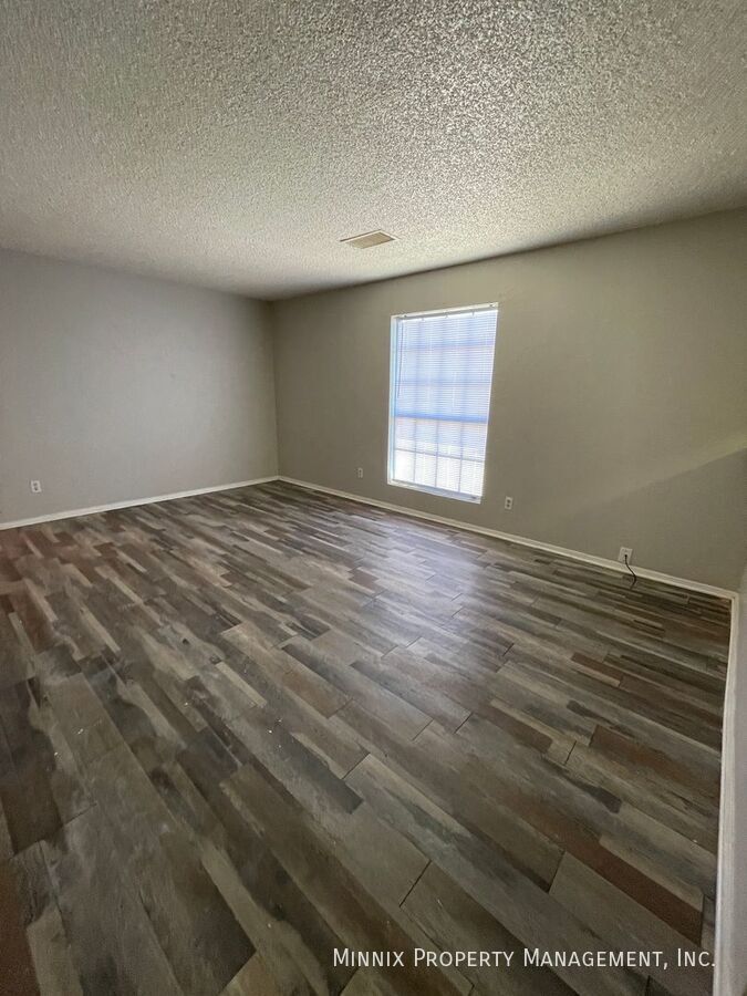 Building Photo - 3007 W Louisiana Ave