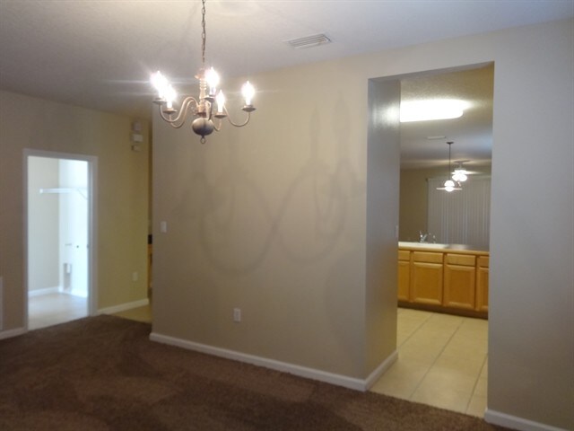 Building Photo - 560 Loxley Ct
