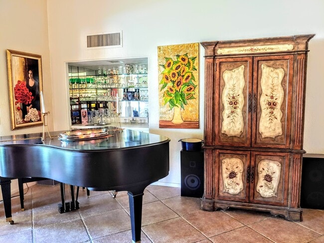Elegant Living Room - 69940 Los Cocos Ct