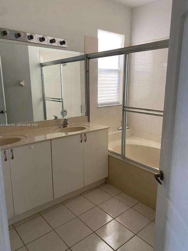 Building Photo - 3760 NE 9th Ct