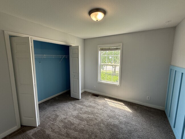 Building Photo - 3685 S Jot Dr