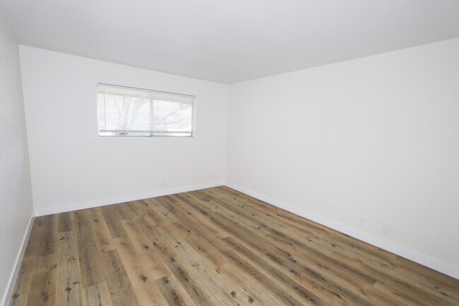 Building Photo - 9647 Spyglass Ave