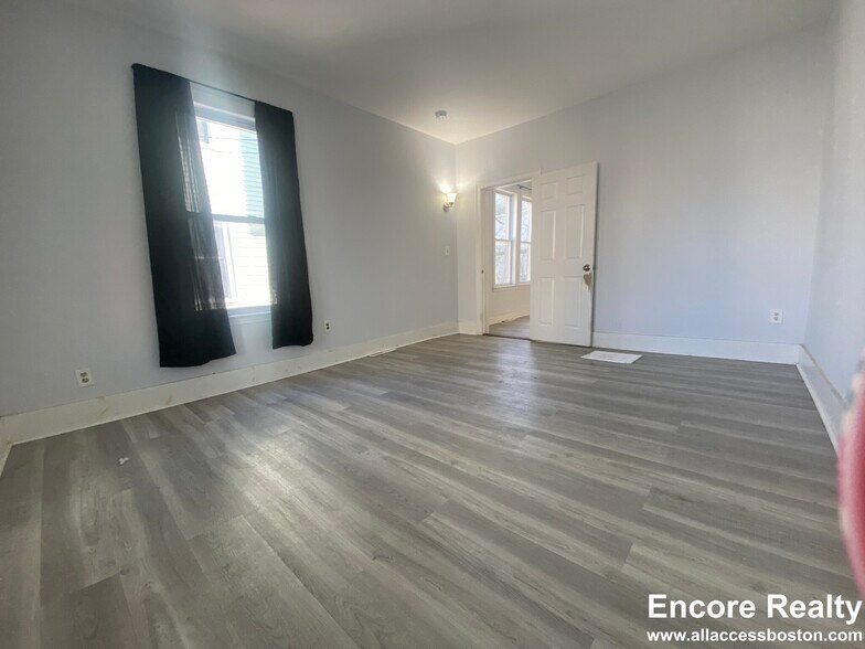 Building Photo - 23 Pratt St