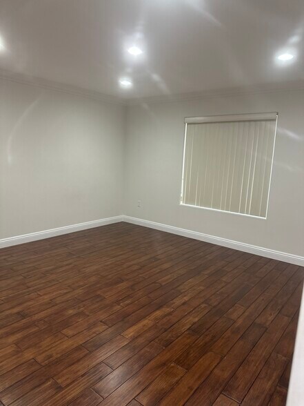 Building Photo - 2820 W 154th St