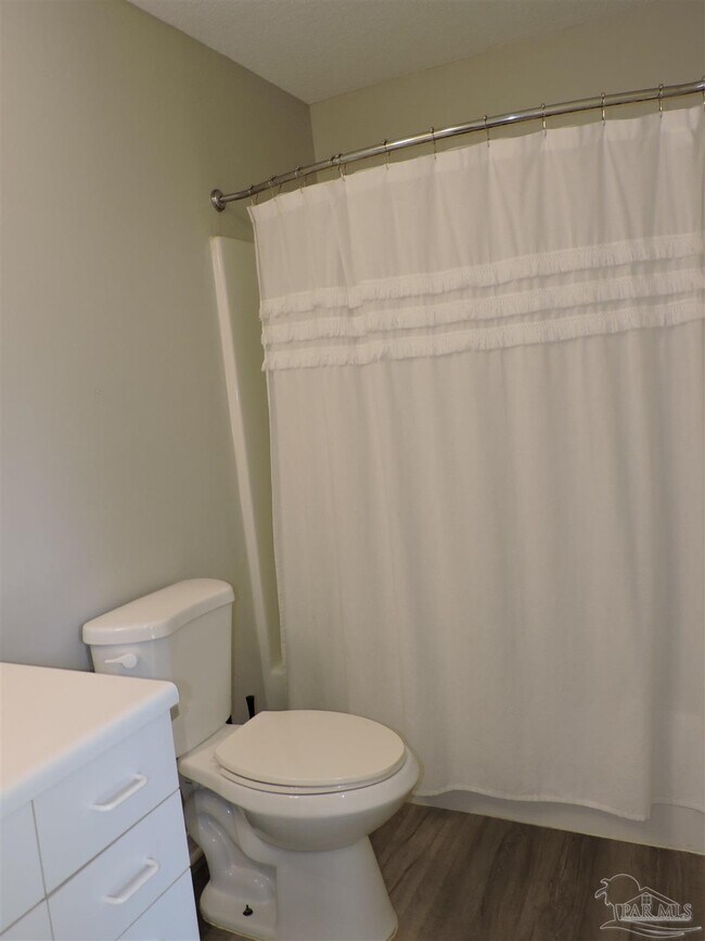 Building Photo - 5525 Woodsman Ct