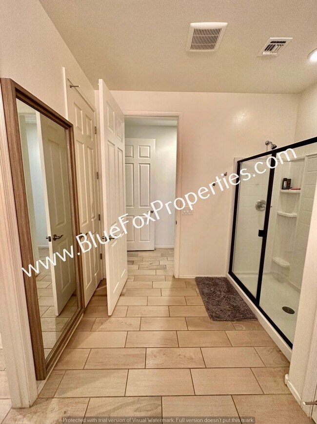 Building Photo - 4496 S Saginaw Hill Dr